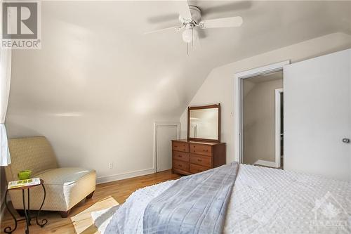 7 Meadowlands Drive, Ottawa, ON - Indoor Photo Showing Bedroom