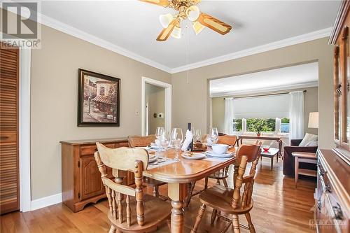 7 Meadowlands Drive, Ottawa, ON - Indoor Photo Showing Dining Room