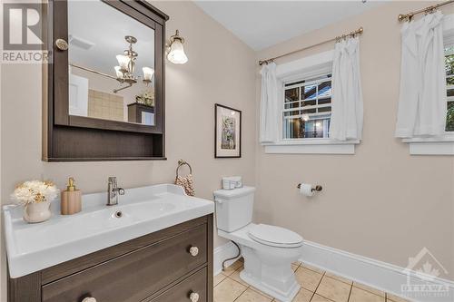 48 Clarey Avenue, Ottawa, ON - Indoor Photo Showing Bathroom