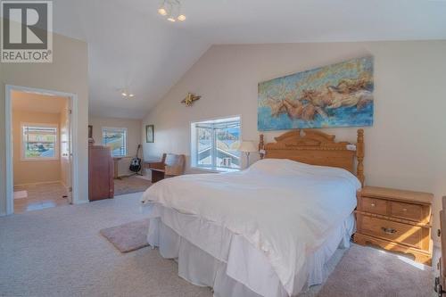 4525 Centre Road, Grand Forks, BC - Indoor Photo Showing Bedroom