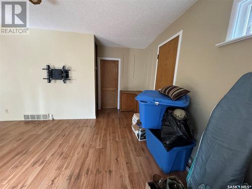 220 2Nd Street E, Dinsmore, SK - Indoor Photo Showing Other Room