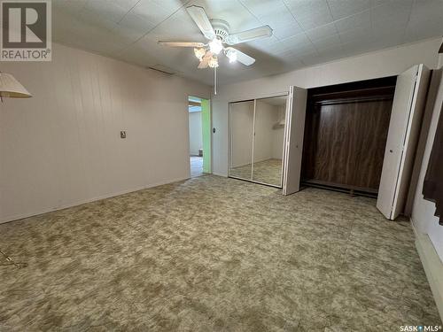 220 2Nd Street E, Dinsmore, SK - Indoor Photo Showing Other Room