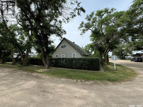 220 2Nd Street E, Dinsmore, SK - Outdoor