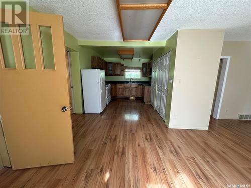 220 2Nd Street E, Dinsmore, SK - Indoor Photo Showing Kitchen