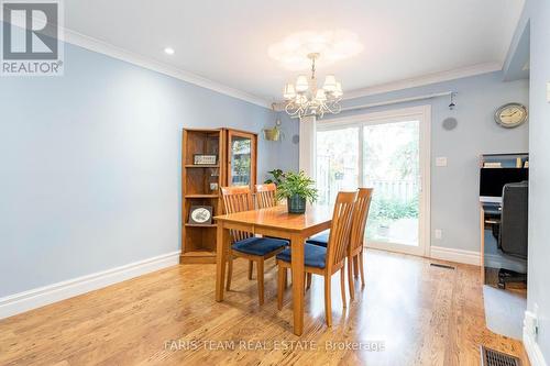 79 - 28 Donald Street, Barrie (Queen'S Park), ON - Indoor Photo Showing Dining Room