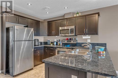 505 3830 Dewdney Avenue E, Regina, SK - Indoor Photo Showing Kitchen With Double Sink With Upgraded Kitchen