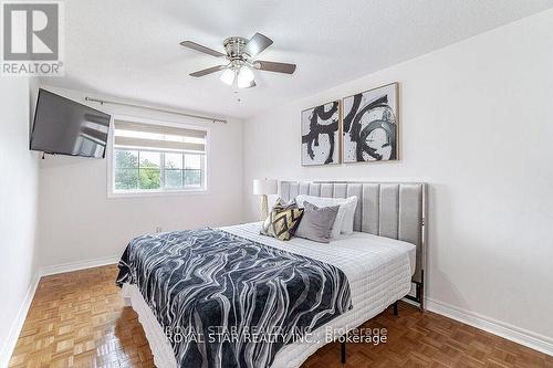 7 Springtown Trail, Brampton (Sandringham-Wellington), ON - Indoor Photo Showing Bedroom