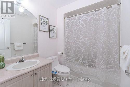 7 Springtown Trail, Brampton (Sandringham-Wellington), ON - Indoor Photo Showing Bathroom