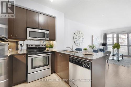 1305 - 50 Absolute Avenue, Mississauga (City Centre), ON - Indoor Photo Showing Kitchen