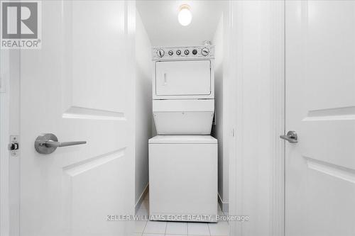 1305 - 50 Absolute Avenue, Mississauga (City Centre), ON - Indoor Photo Showing Laundry Room