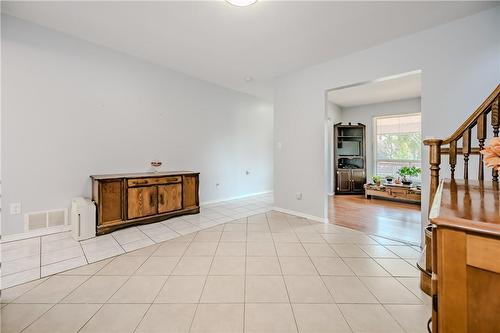 25 Brant Street, Hamilton, ON - Indoor Photo Showing Other Room