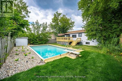 5 Madoc Road, Brampton (Madoc), ON - Outdoor With In Ground Pool With Backyard