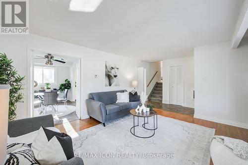 342 Millbank Drive, London, ON - Indoor Photo Showing Living Room