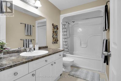 23 - 1600 Mickleborough Drive W, London, ON - Indoor Photo Showing Bathroom