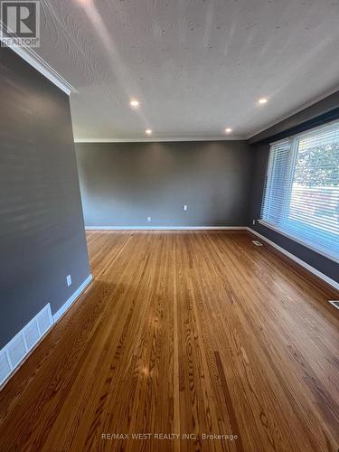 33 Goodman Crescent, Vaughan (Maple), ON - Indoor Photo Showing Other Room