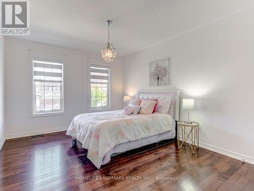 137 Alpaca Drive, Richmond Hill, ON - Indoor Photo Showing Bedroom