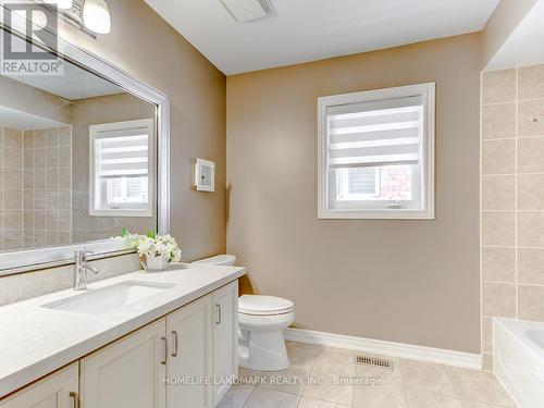 137 Alpaca Drive, Richmond Hill (Jefferson), ON - Indoor Photo Showing Bathroom