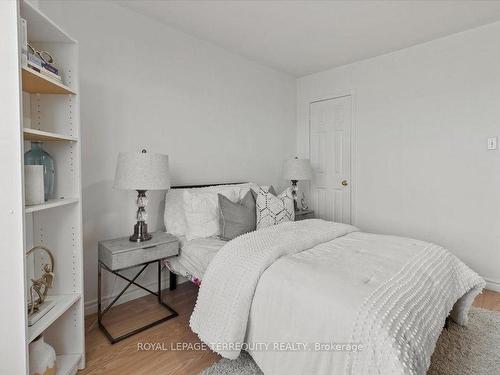 80 Dunlop Crt, Brampton, ON - Indoor Photo Showing Bedroom