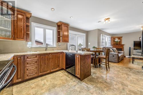 117 Doyles Road, St. John'S, NL - Indoor Photo Showing Kitchen