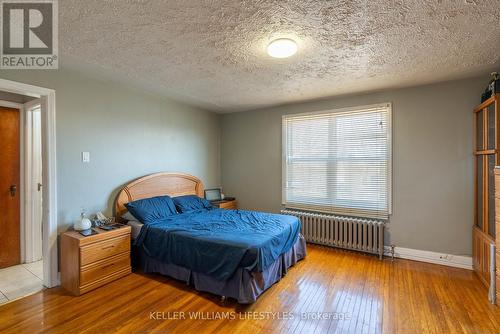 423 Paterson Avenue, London, ON - Indoor Photo Showing Bedroom