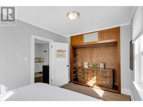 1477 Hemlock Street, Prince George, BC - Indoor Photo Showing Bedroom