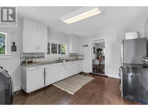 1477 Hemlock Street, Prince George, BC - Indoor Photo Showing Kitchen