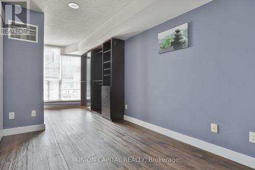 409 - 8 York Street, Toronto, ON - Indoor Photo Showing Other Room