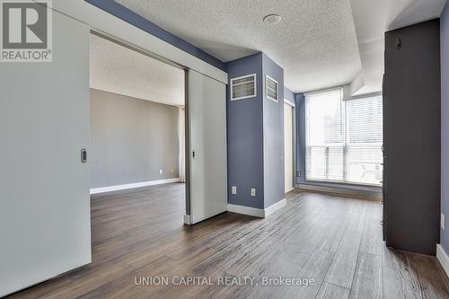 409 - 8 York Street, Toronto (Waterfront Communities), ON - Indoor Photo Showing Other Room