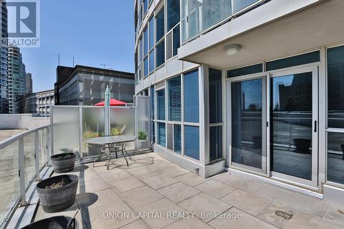 409 - 8 York Street, Toronto (Waterfront Communities), ON - Outdoor With Exterior