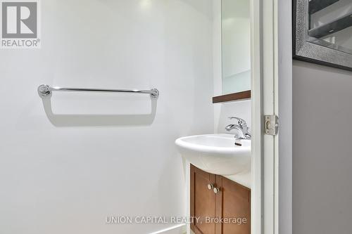 409 - 8 York Street, Toronto (Waterfront Communities), ON - Indoor Photo Showing Bathroom