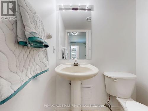 701 - 300 Balliol Street, Toronto (Mount Pleasant West), ON - Indoor Photo Showing Bathroom