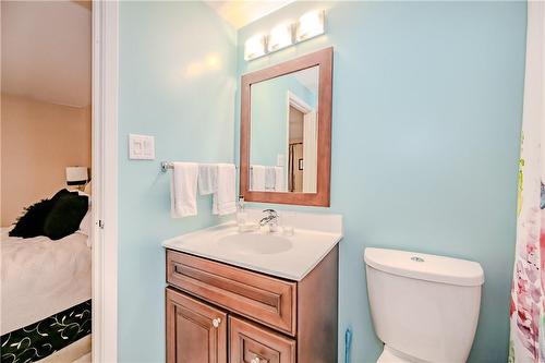 2222 Upper Middle Road|Unit #4, Burlington, ON - Indoor Photo Showing Bathroom