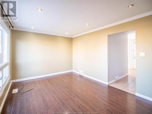 5498 Lassaline Street, Windsor, ON - Indoor Photo Showing Other Room