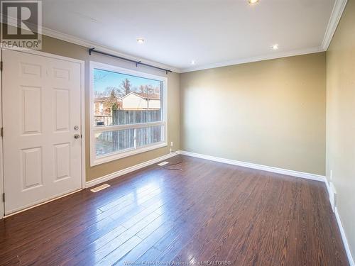 5498 Lassaline Street, Windsor, ON - Indoor Photo Showing Other Room