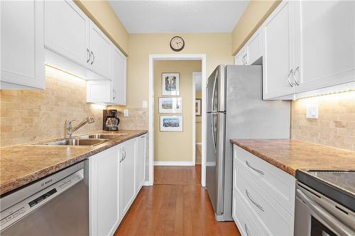 180 Limeridge Road W|Unit #702, Hamilton, ON - Indoor Photo Showing Kitchen With Double Sink