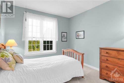 74 Trailway Circle, Ottawa, ON - Indoor Photo Showing Bedroom