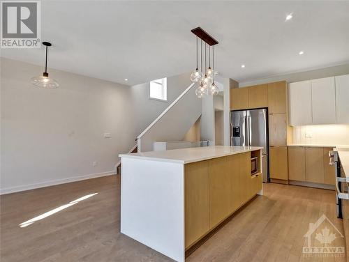 978 Acoustic Way, Ottawa, ON - Indoor Photo Showing Kitchen With Stainless Steel Kitchen