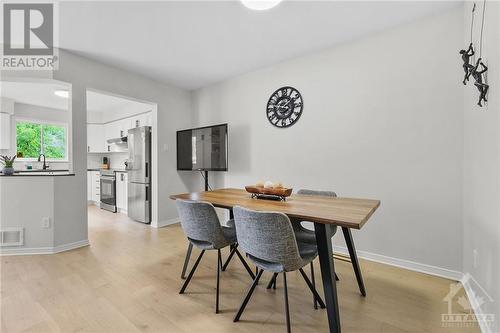 54 Margrave Avenue, Ottawa, ON - Indoor Photo Showing Dining Room