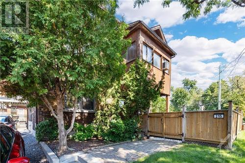 215 Argyle Avenue, Ottawa, ON - Outdoor