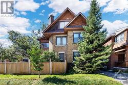 215 ARGYLE AVENUE  Ottawa, ON K2P 1B8