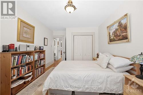 215 Argyle Avenue, Ottawa, ON - Indoor Photo Showing Bedroom