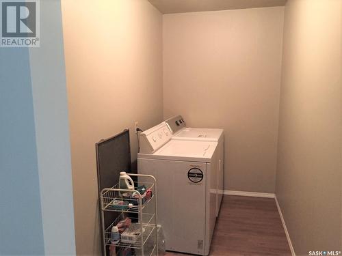 534 Main Street, Hudson Bay, SK - Indoor Photo Showing Laundry Room