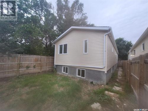 731 Argyle Street, Regina, SK - Outdoor With Exterior