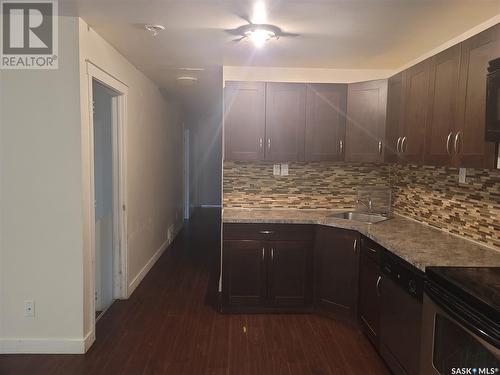 731 Argyle Street, Regina, SK - Indoor Photo Showing Kitchen