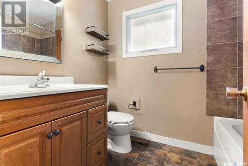 3311 29Th Avenue, Regina, SK - Indoor Photo Showing Bathroom