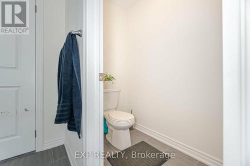 189 Thompson Drive, East Gwillimbury, ON - Indoor Photo Showing Bathroom