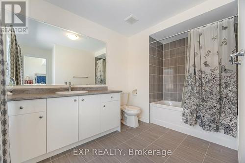 189 Thompson Drive, East Gwillimbury, ON - Indoor Photo Showing Bathroom