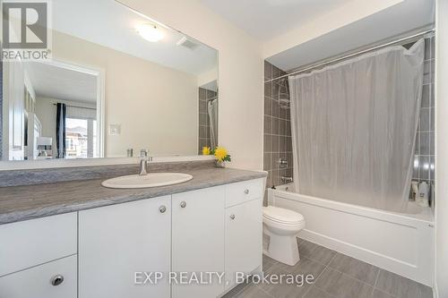 189 Thompson Drive, East Gwillimbury, ON - Indoor Photo Showing Bathroom