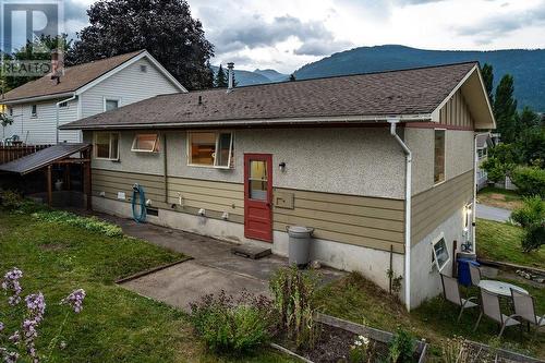 1319 Hall  Street, Nelson, BC - Outdoor With Exterior