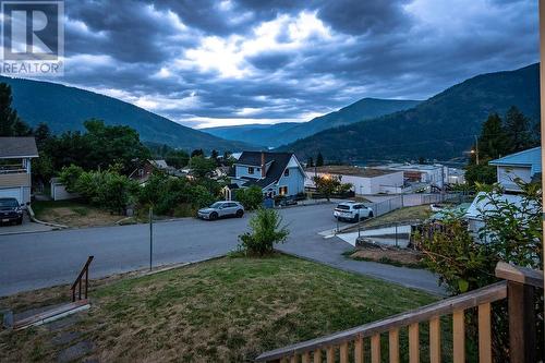 1319 Hall  Street, Nelson, BC - Outdoor With View